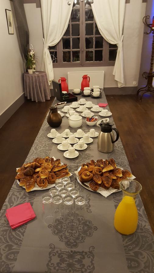 Les Cloches De Corneville Ngoại thất bức ảnh